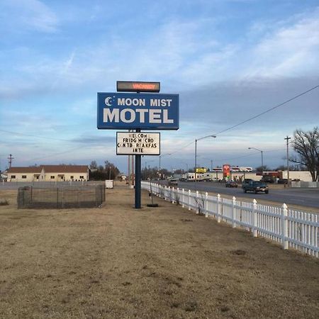 Moon Mist Motel Meade Экстерьер фото