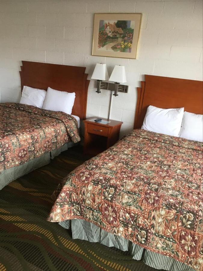 Moon Mist Motel Meade Экстерьер фото